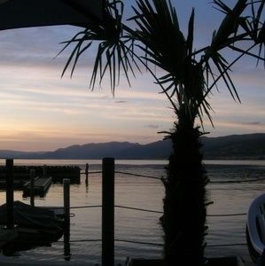 Meet your Posher, Valerie